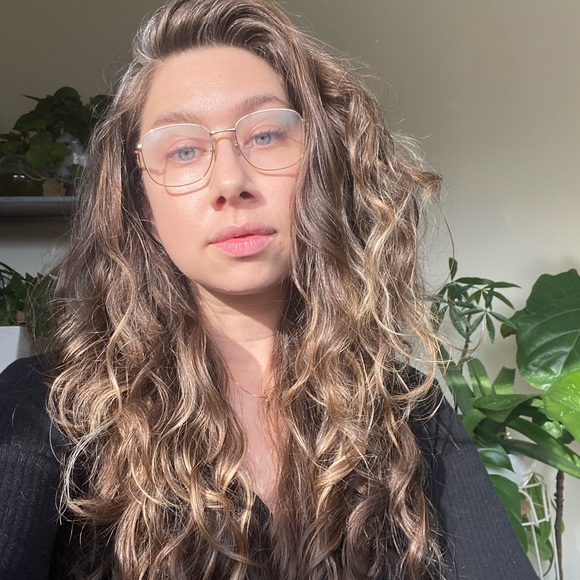 Meet your Posher, Gigi - Picture 3 of 6